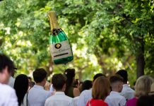 Közel 960 végzős diák ballag idén Újbudán